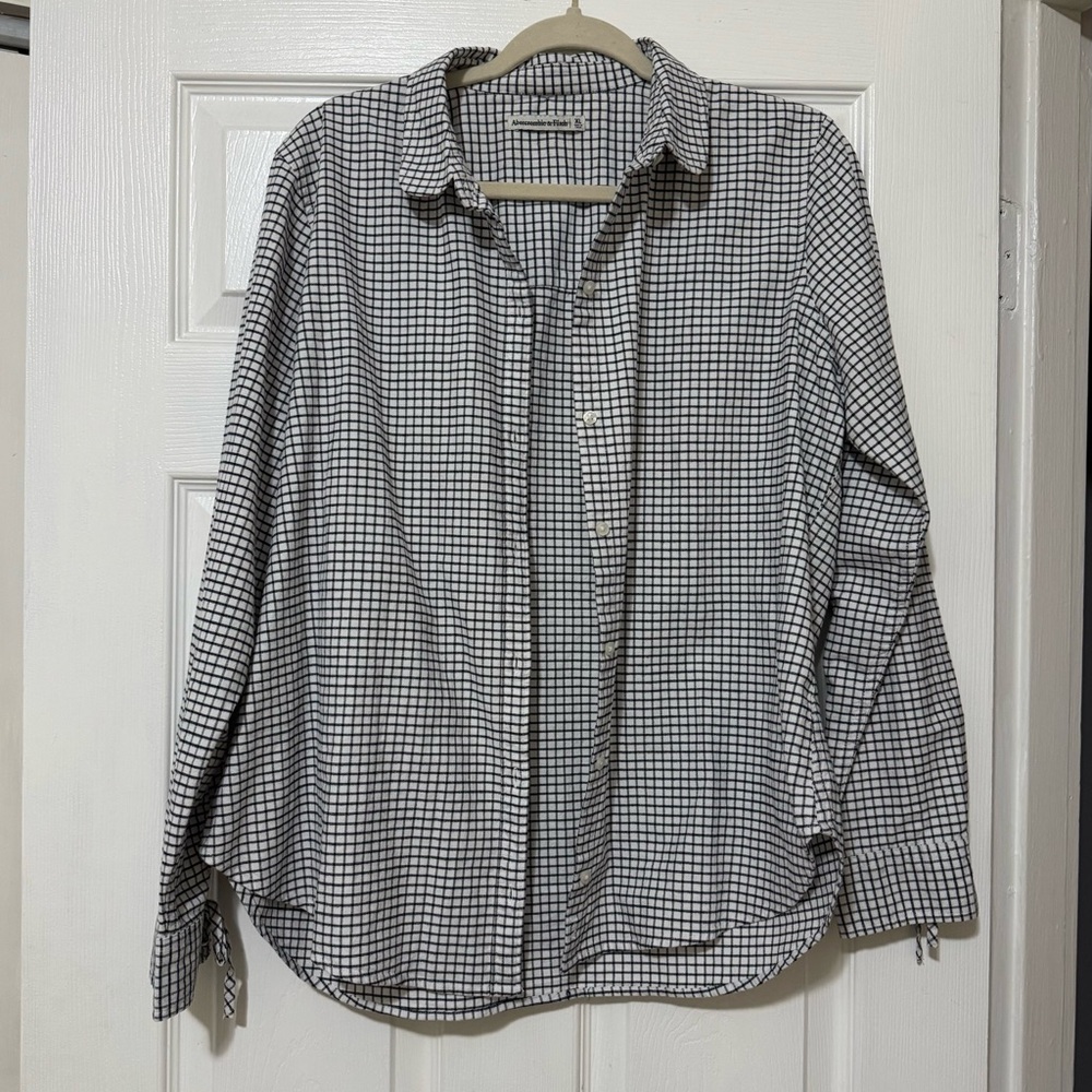 Abercrombie Women’s Tie Sleeve Checkered Button Up Top Size XL